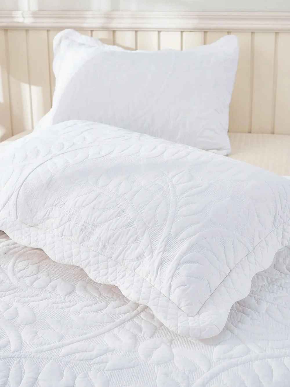 3 PIECE 100% COTTON QUILT SET, OVERSIZED QUILTED BEDSPREAD